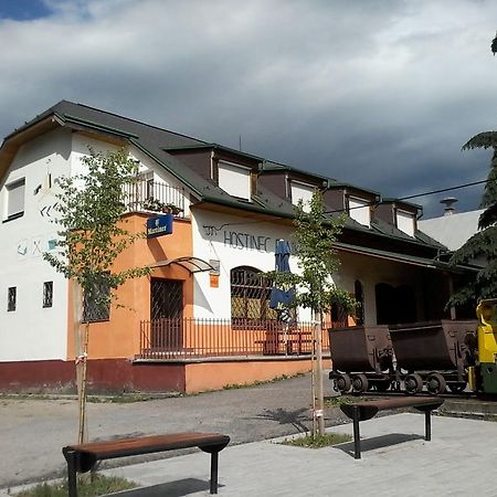 Hostinec Banik Ľubeľa Exteriör bild